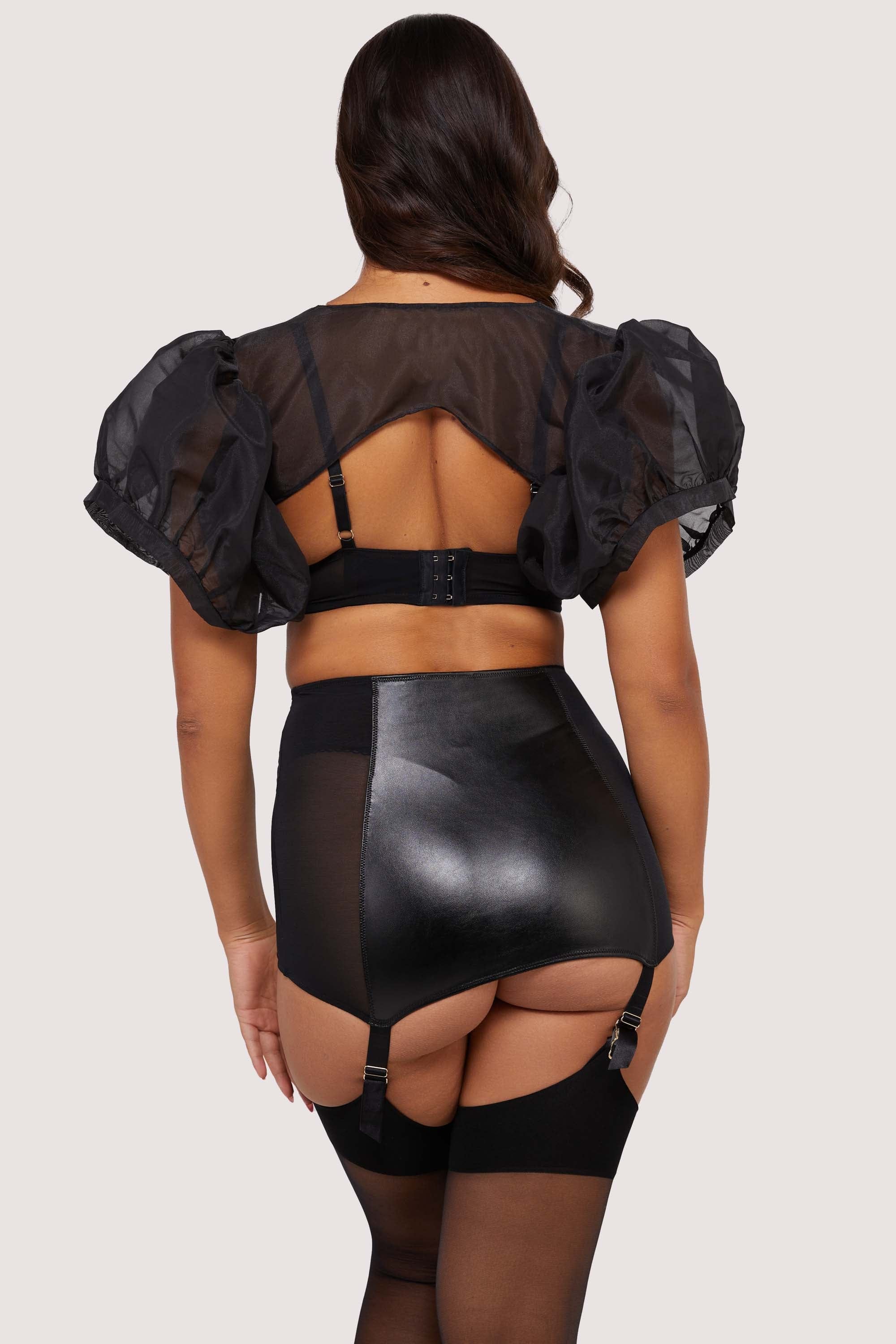 Iris Black Leatherette Padded Plunge Set