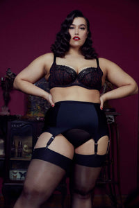 Retro Classics 6-Strap Suspender Belt Playful Promises USA Retro Classics 6-Strap Suspender Belt Playful Promises USA