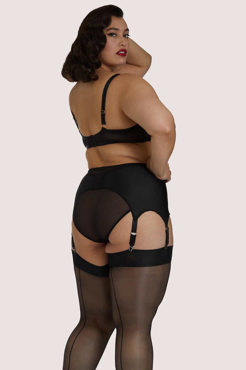 Retro Classics 6-Strap Suspender Belt Playful Promises USA Retro Classics 6-Strap Suspender Belt Playful Promises USA
